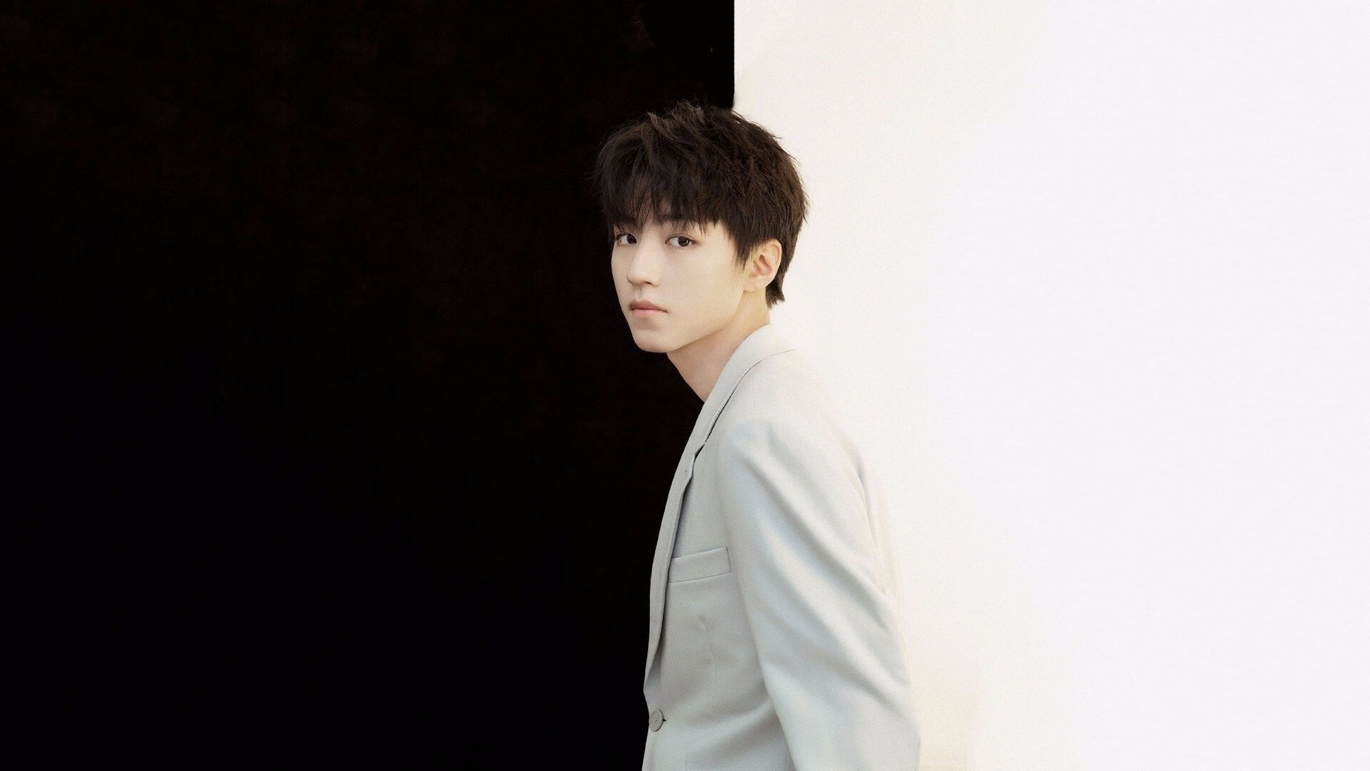 一线明星助阵公益足球赛,推动全民体育精神,体育明星公益活动