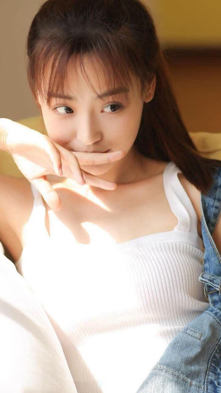 b体育APP-国际足球赛事中精彩纷呈，吸引球迷目光，国际足球那些事