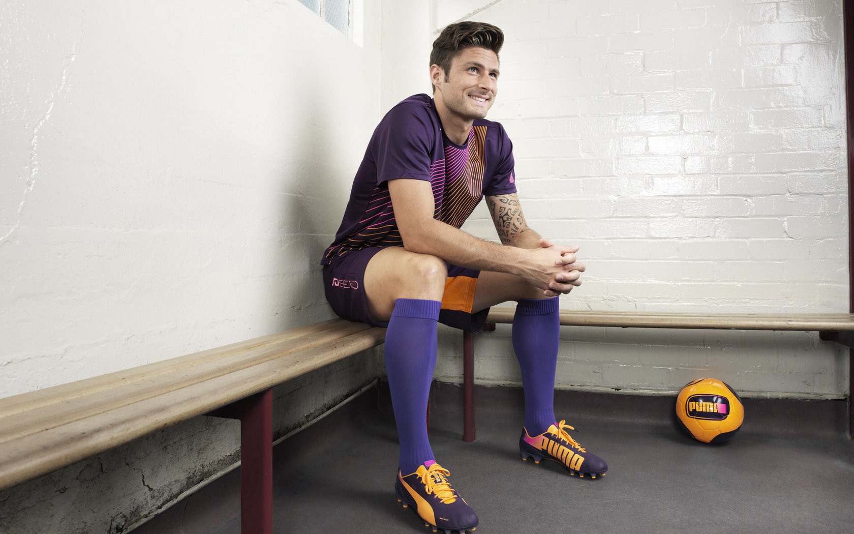 B体育中国官方平台-纽卡斯尔遭遇失利，保级前景黯淡，纽卡斯尔联什么水平