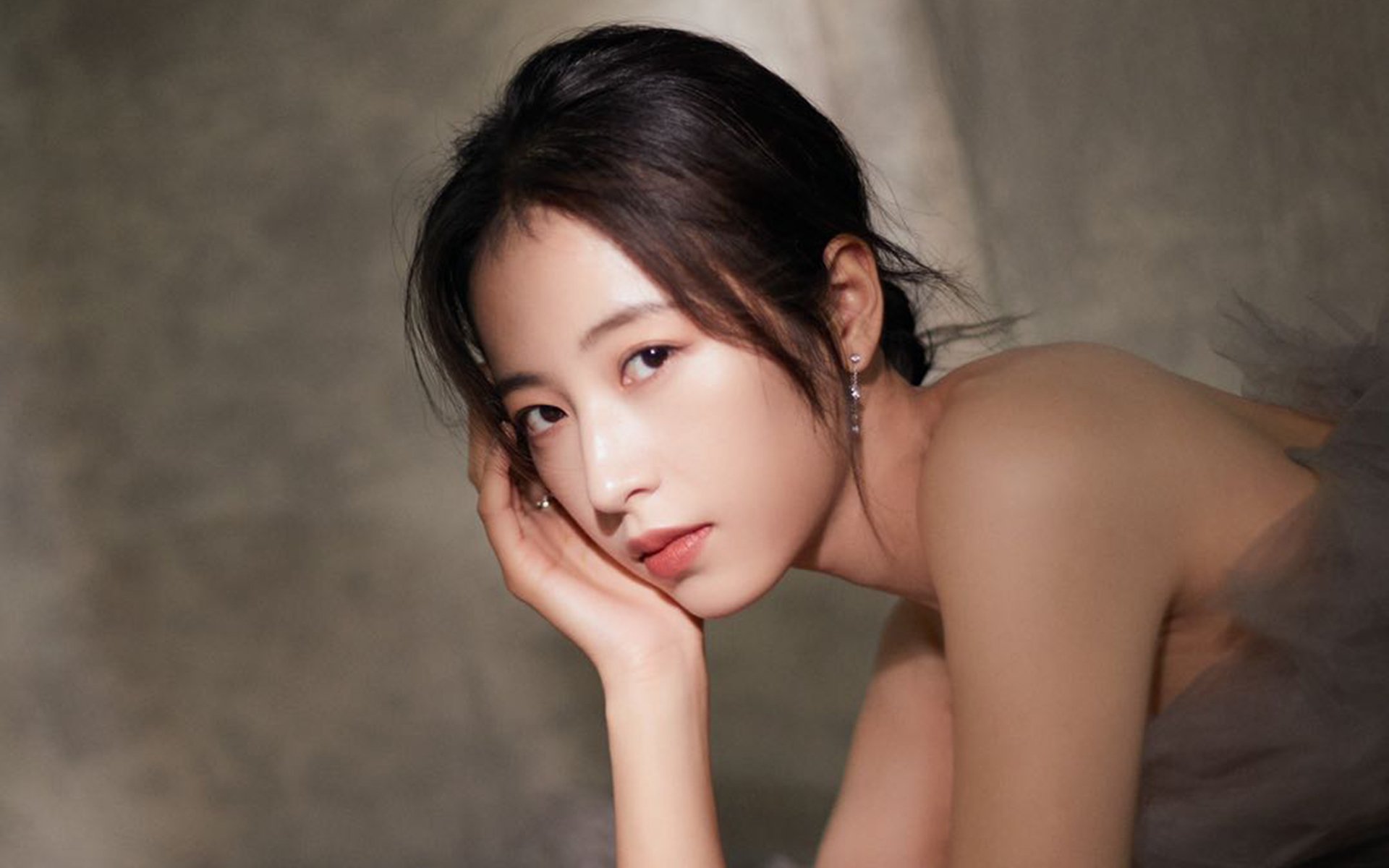 b体育网站注册-西甲球队使用动态模型优化半场反击中的空位利用策略