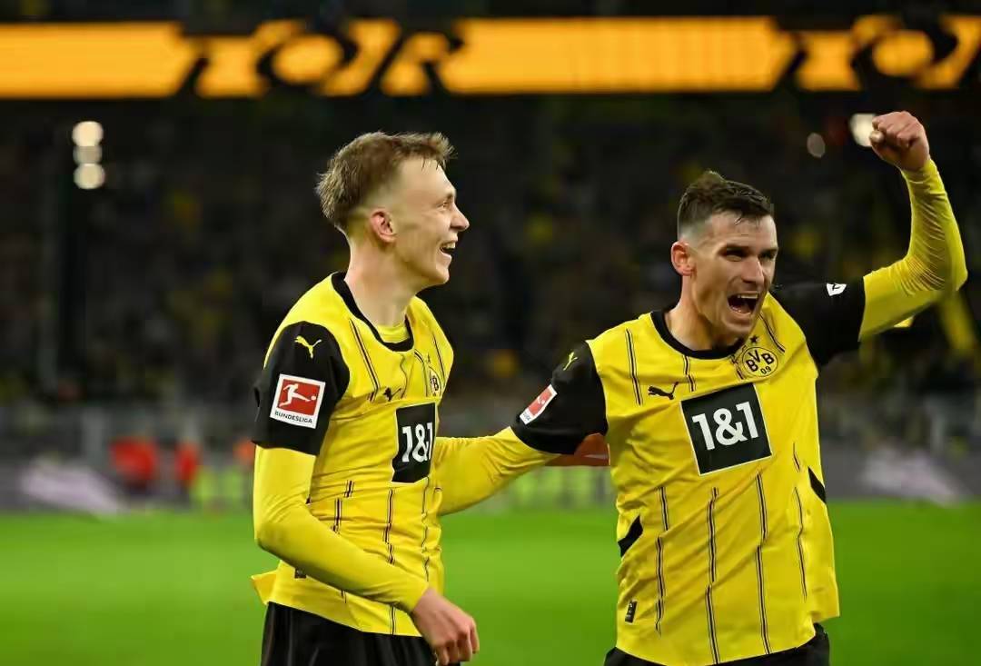 关于b体育下载:从拜仁到多特：德甲的强队如何逆袭的信息