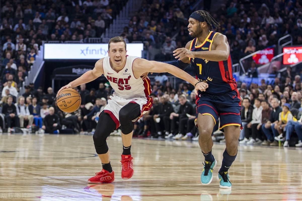 包含bsports体育：勇士队新赛季战术：科尔强调团队配合和快速轮转的词条