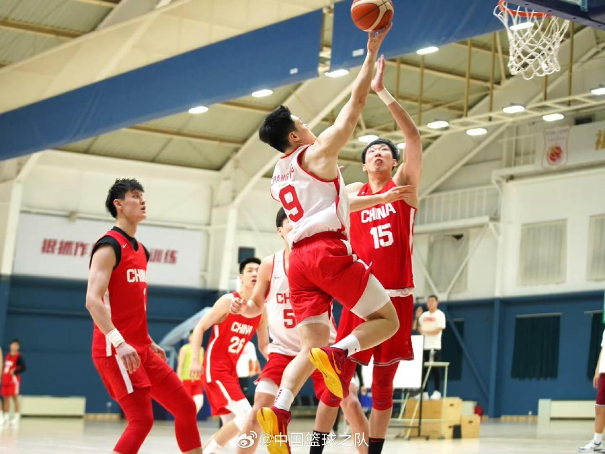 关于B体育官网：中国男篮历史回顾：辉煌时刻与低谷时期的信息