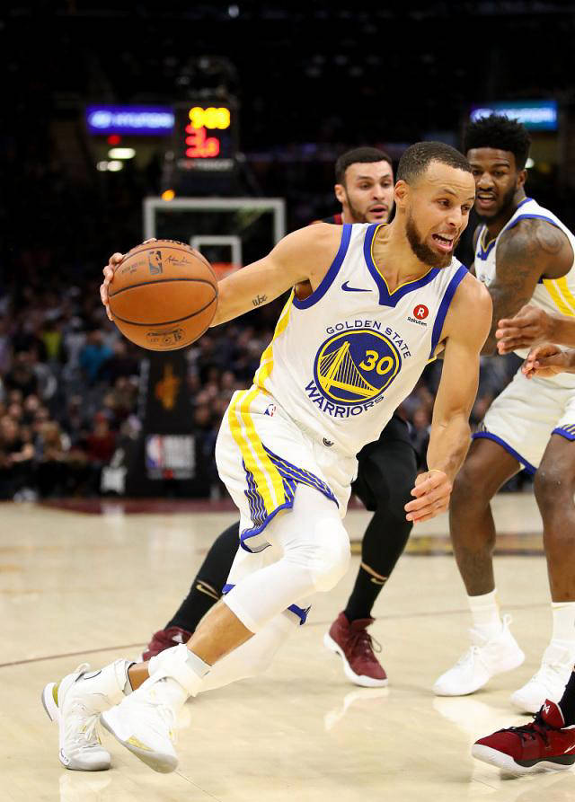 火箭vs勇士:西部的巅峰对决 火箭vs勇士:西部的巅峰对决