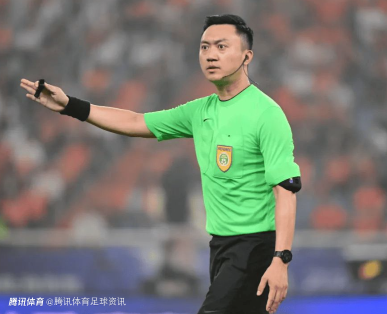B体育APP:中超联赛裁判:接受赛后评估,提升执法水平的简单介绍 B体育APP:中超联赛裁判:接受赛后评估,提升执法水平的简单介绍