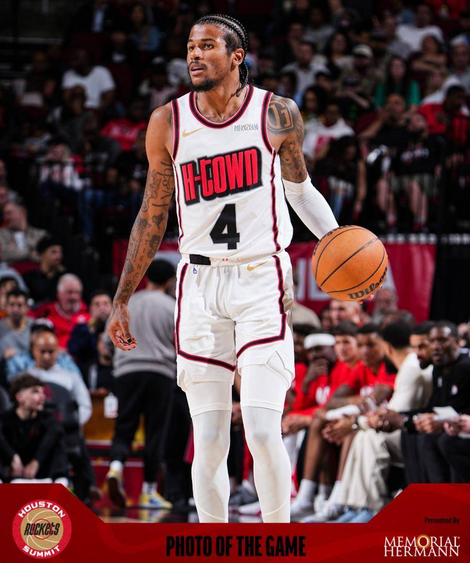 bsports体育：勇士队新赛季：格林能否继续保持高水准的防守，守护球队的防线，帮助球队赢得总冠军？的简单介绍