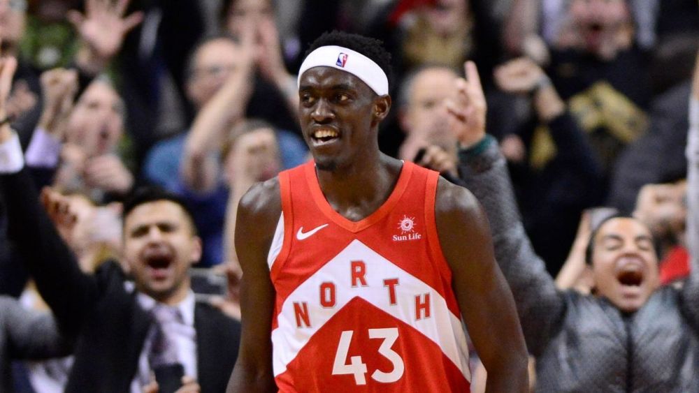 包含B体育APP:山东泰山队“稳定”成“平庸”，球迷：卫冕冠军也开始“摆烂”了？的词条